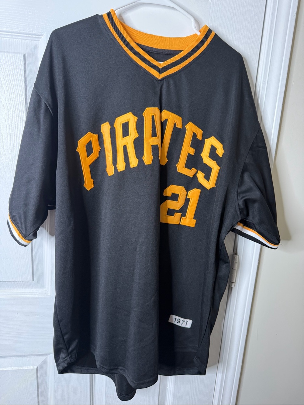 Roberto Clemente#21 Pittsburgh Pirates 1971 Throwback Jersey size 54.